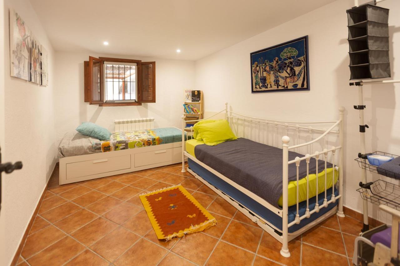 Detached Villa For 6 People In Lloret De Mar With Comunal Outdoor Swimming Pool Puigventos Екстериор снимка