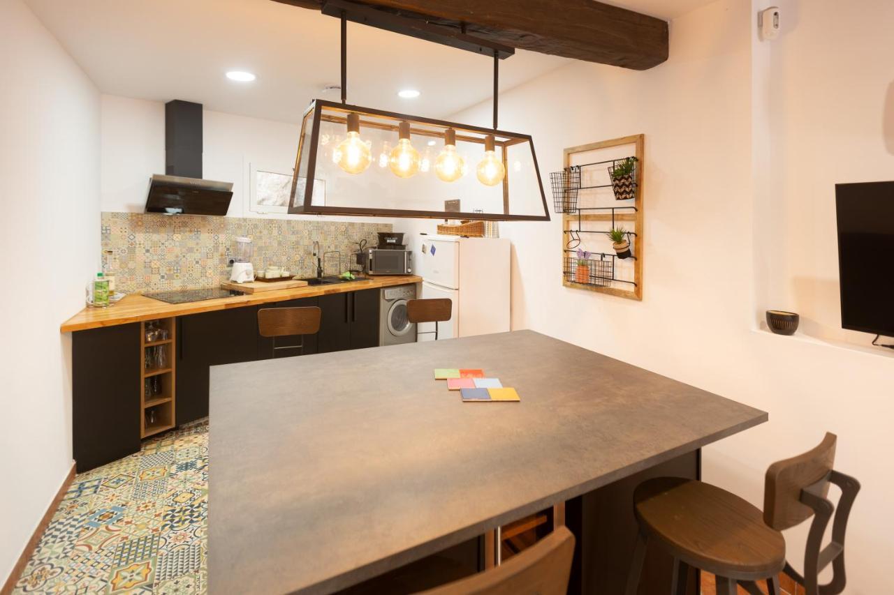 Detached Villa For 6 People In Lloret De Mar With Comunal Outdoor Swimming Pool Puigventos Екстериор снимка