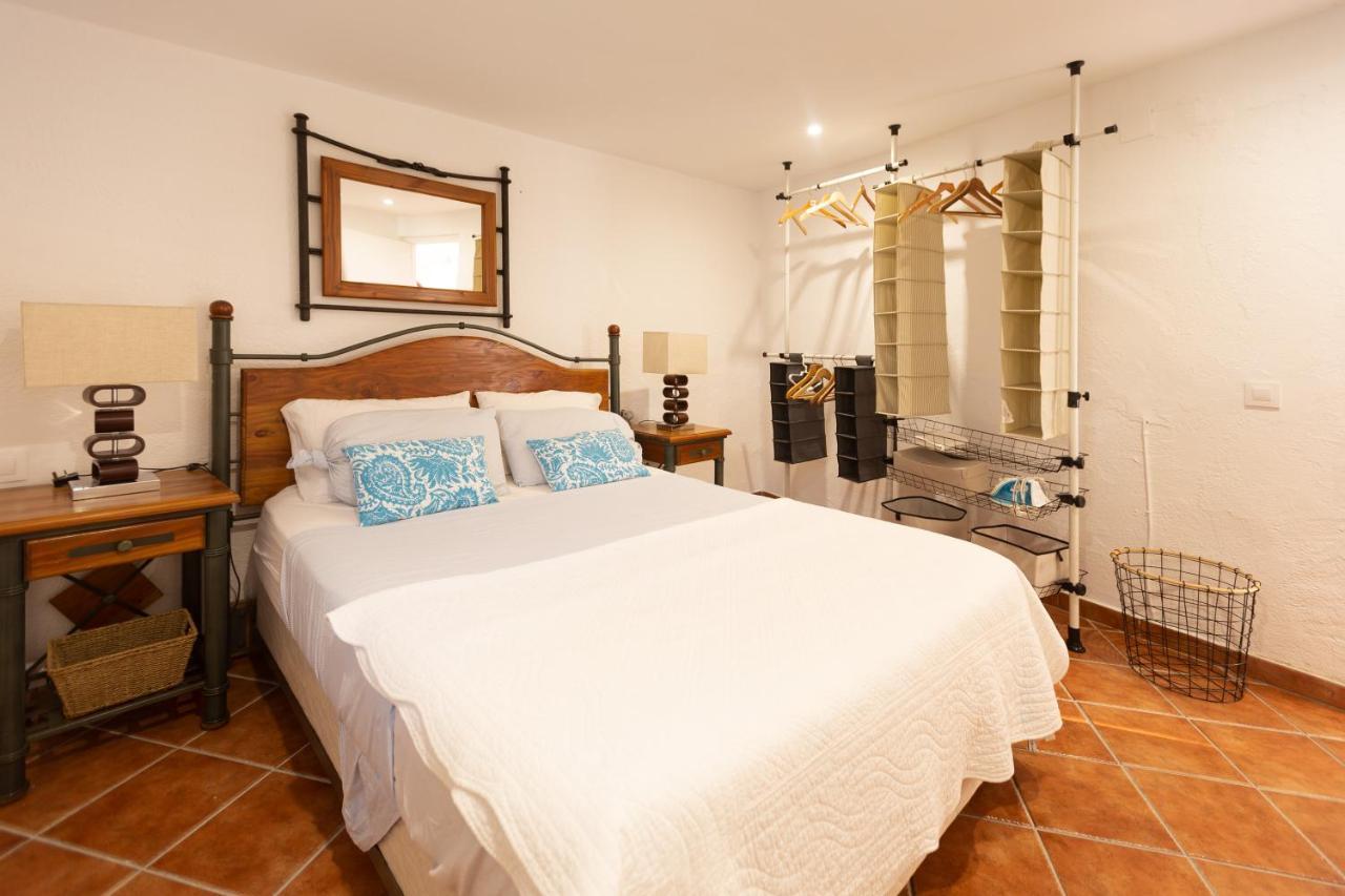 Detached Villa For 6 People In Lloret De Mar With Comunal Outdoor Swimming Pool Puigventos Екстериор снимка