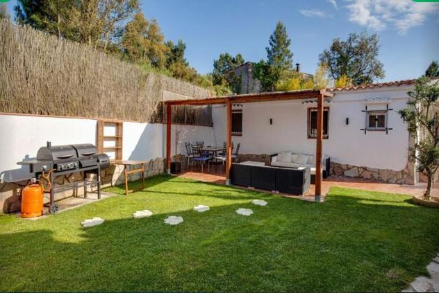 Detached Villa For 6 People In Lloret De Mar With Comunal Outdoor Swimming Pool Puigventos Екстериор снимка